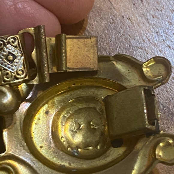 Vintage damascene Toledo ware lions head metal bracelet - Picture 6 of 16